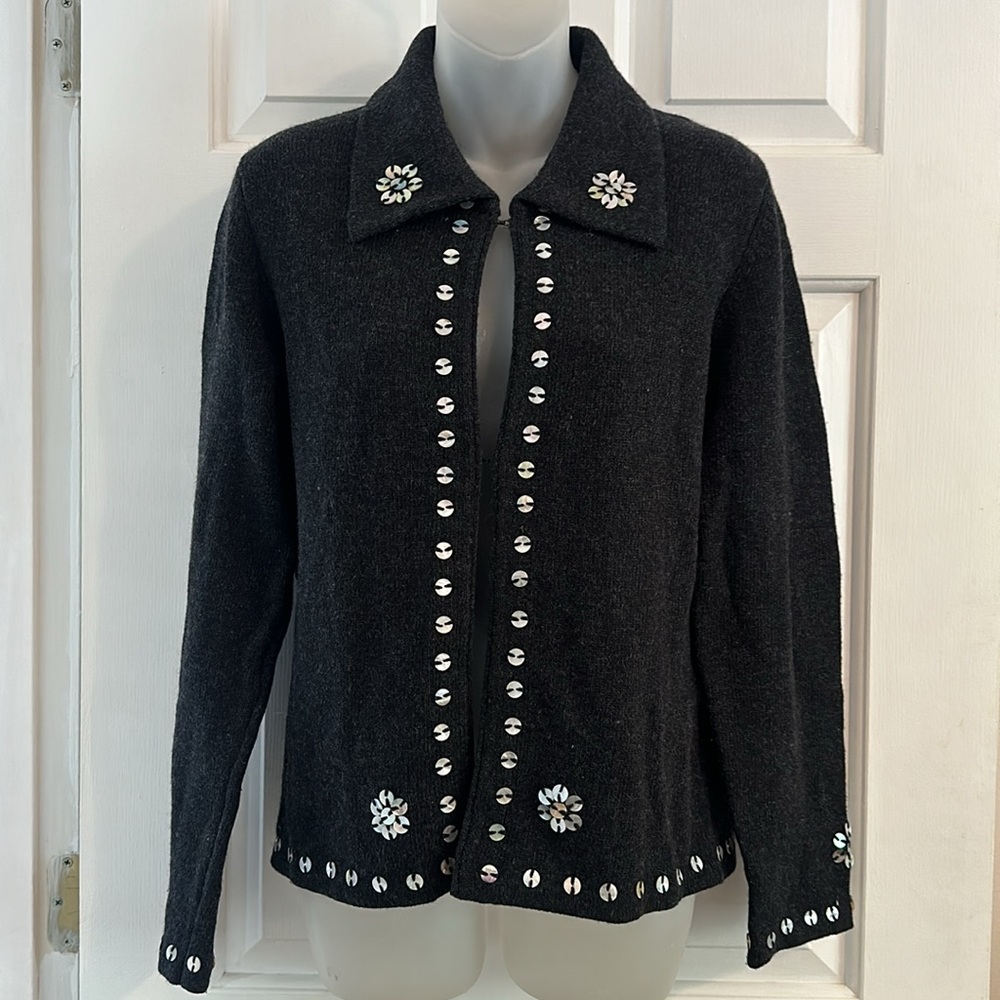 Susan Martin, Lambswool Cardigan, Dark Gray, Mother of Pearl Buttons, sz Small